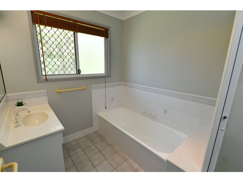 3 Lakefield Court, South Gladstone QLD 4680