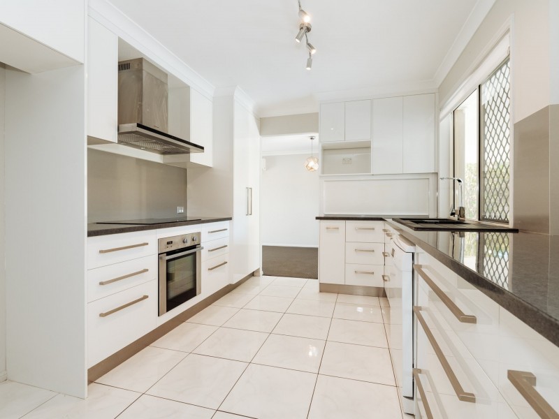 92 Sharyn Drive, New Auckland QLD 4680