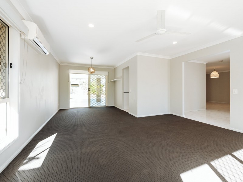 92 Sharyn Drive, New Auckland QLD 4680