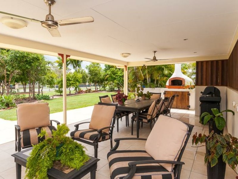 14 Parksville Drive, New Auckland QLD 4680