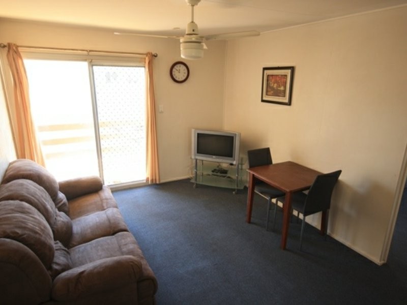 Unit 4/1 Side Street, West Gladstone QLD 4680