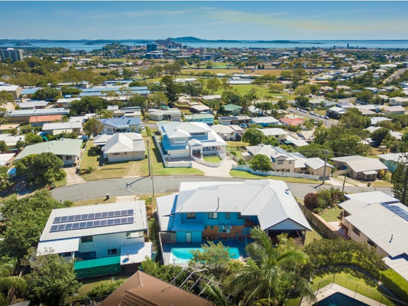 15 Williamson Street, West Gladstone QLD 4680