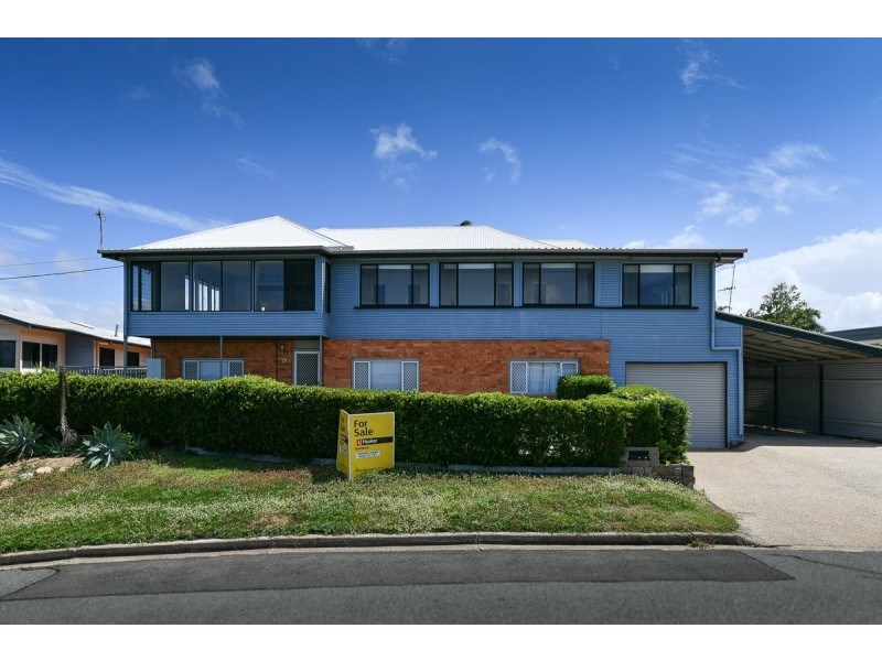 15 Williamson Street, West Gladstone QLD 4680