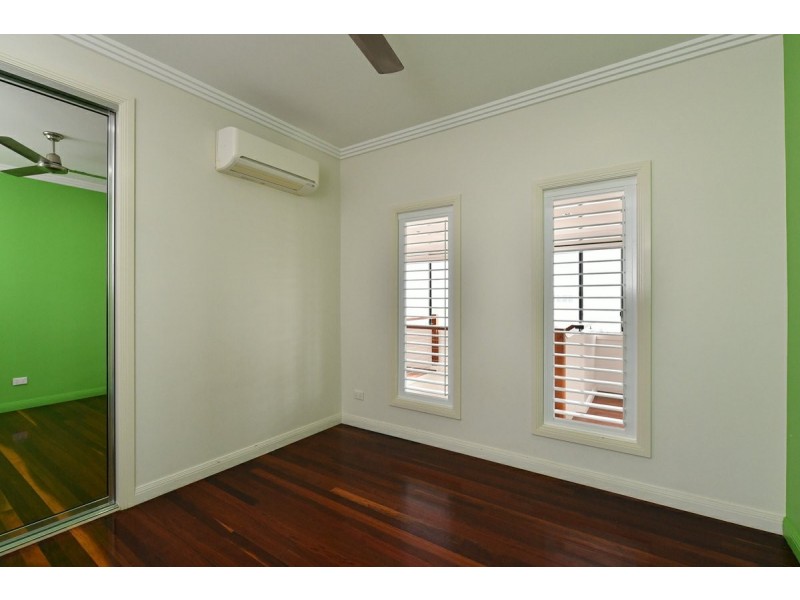 15 Williamson Street, West Gladstone QLD 4680