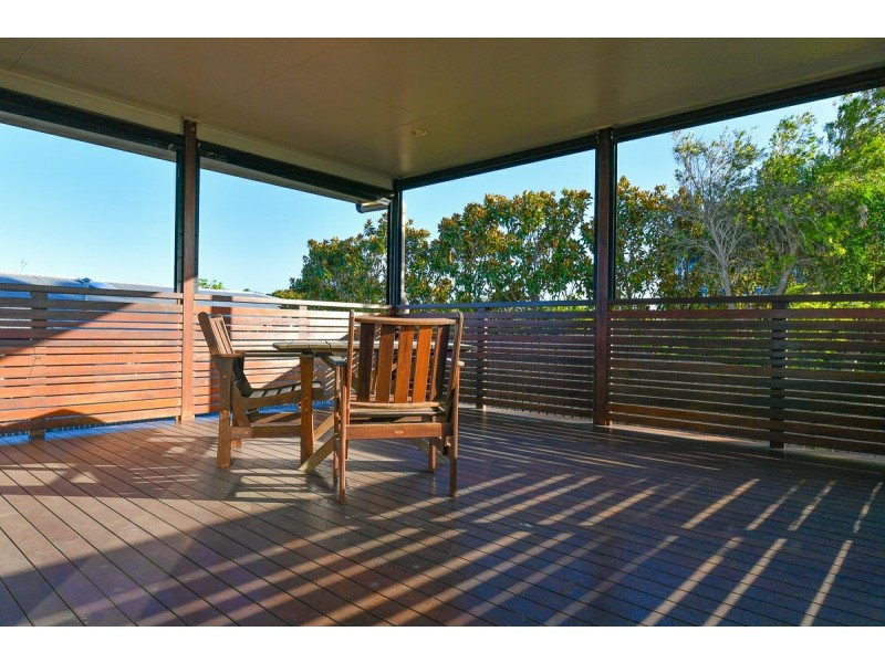 15 Williamson Street, West Gladstone QLD 4680