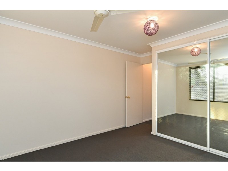 Unit 2/21 Shaw Street, New Auckland QLD 4680