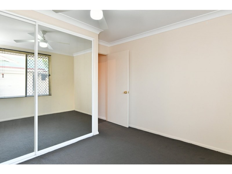Unit 2/21 Shaw Street, New Auckland QLD 4680