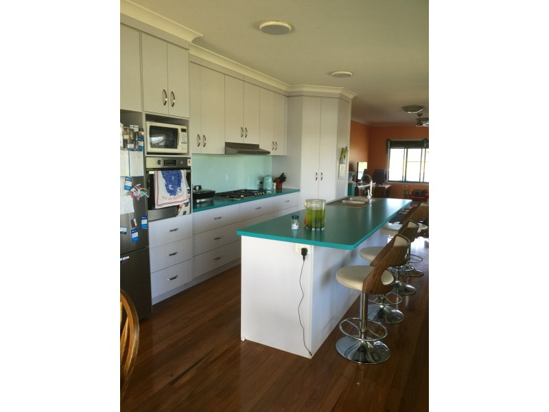 589 The Narrows Road, Mount Larcom QLD 4695