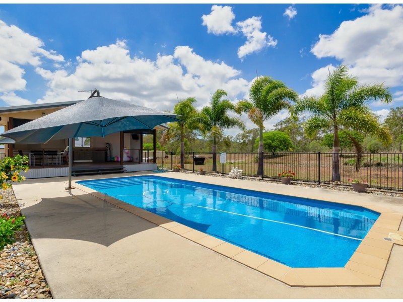 165 Jim Whyte Way, Burua QLD 4680