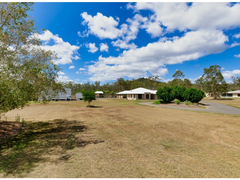 165 Jim Whyte Way, Burua QLD 4680