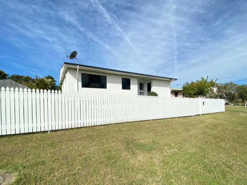 62 Barney Street, Barney Point QLD 4680