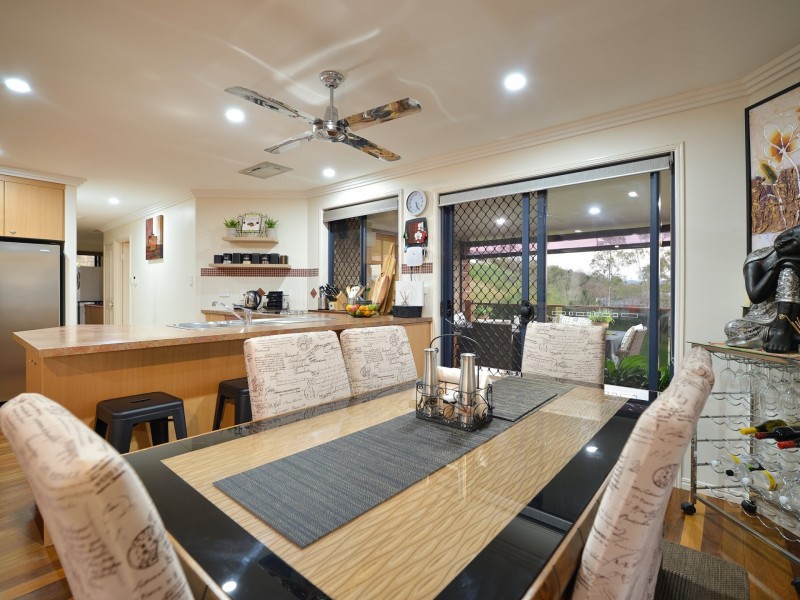 15 Parsloe Street, Telina QLD 4680