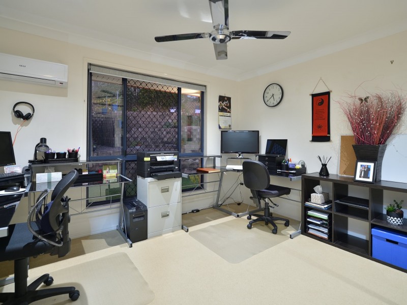 15 Parsloe Street, Telina QLD 4680