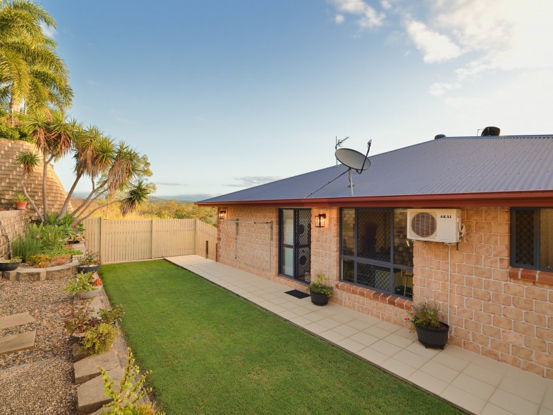 15 Parsloe Street, Telina QLD 4680