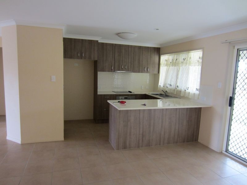 37 Liriope Drive, Kirkwood QLD 4680
