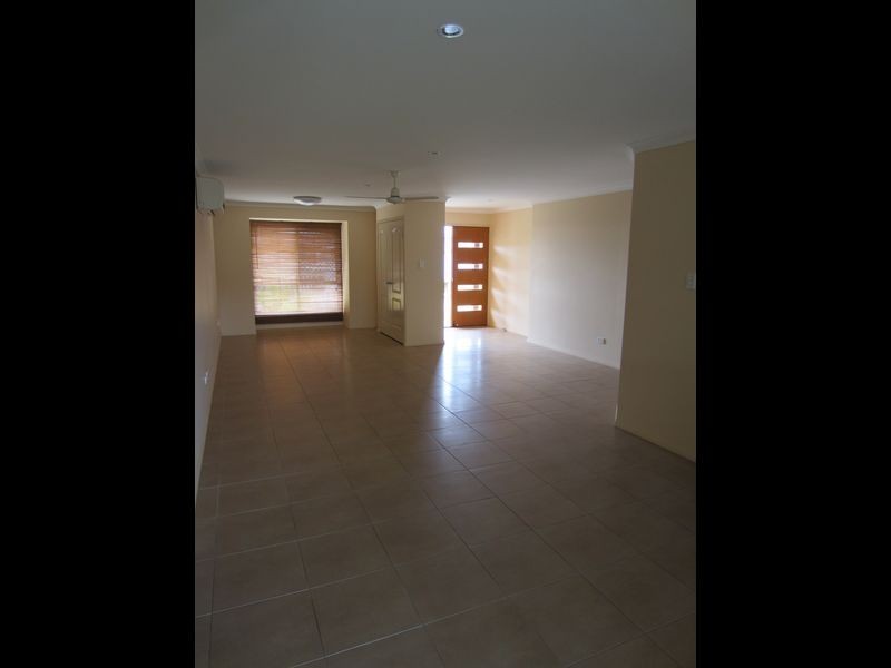 37 Liriope Drive, Kirkwood QLD 4680
