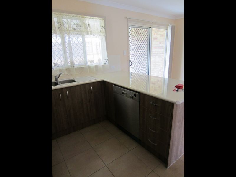37 Liriope Drive, Kirkwood QLD 4680