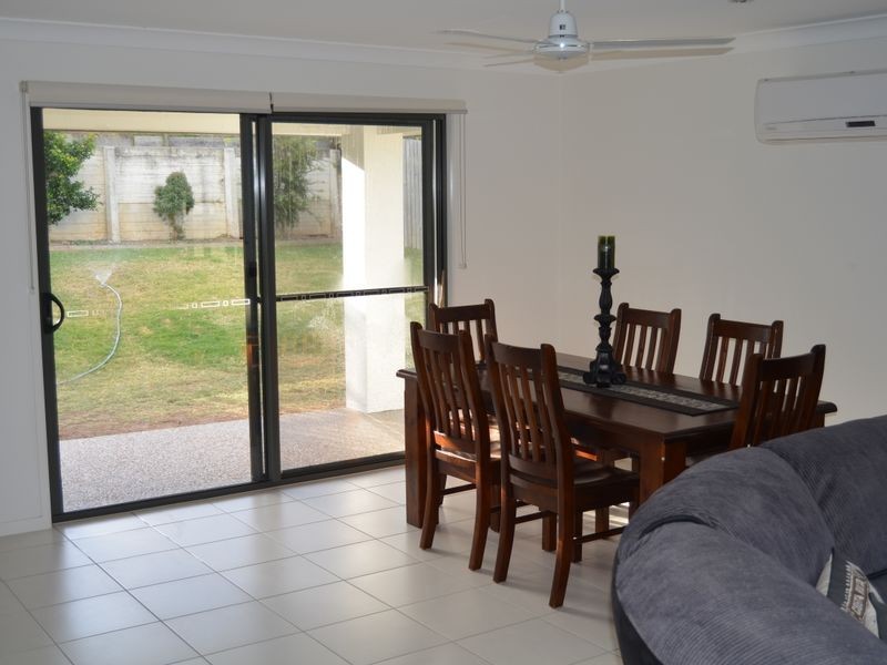 7 Lavender Boulevard, Kirkwood QLD 4680