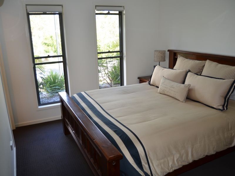 7 Lavender Boulevard, Kirkwood QLD 4680