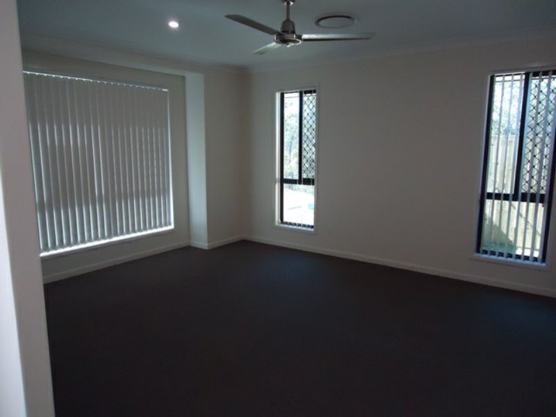 18 Telopea Place, Kirkwood QLD 4680