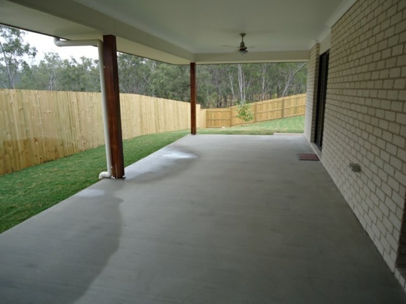 18 Telopea Place, Kirkwood QLD 4680