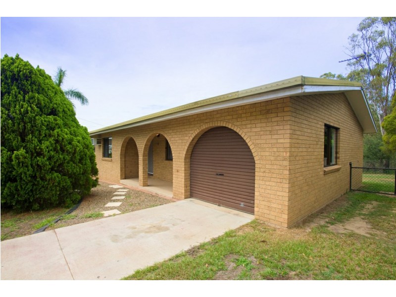 8 Pluto Street, Telina QLD 4680