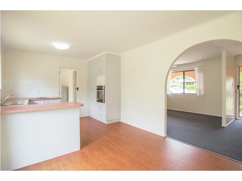 8 Pluto Street, Telina QLD 4680
