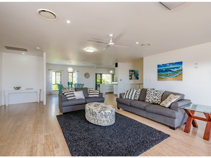 8 Mallard Court, South Gladstone QLD 4680