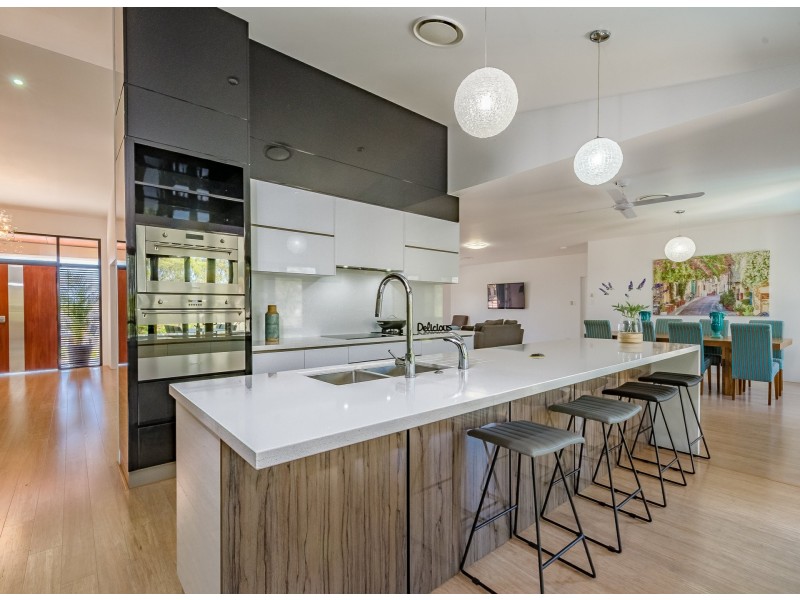 8 Mallard Court, South Gladstone QLD 4680