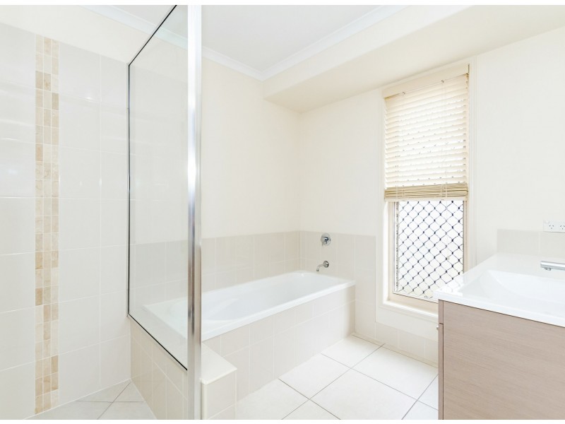 13 Johnson Street, Glen Eden QLD 4680