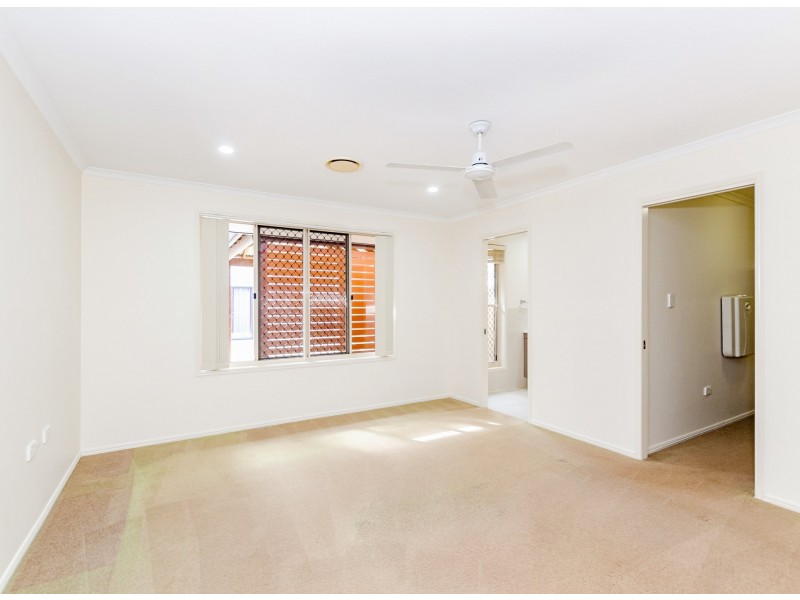 13 Johnson Street, Glen Eden QLD 4680