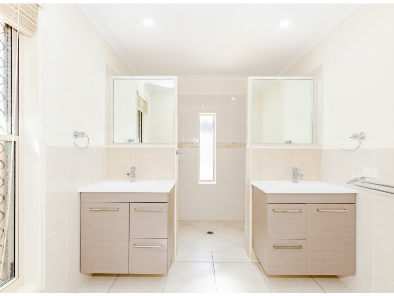 13 Johnson Street, Glen Eden QLD 4680