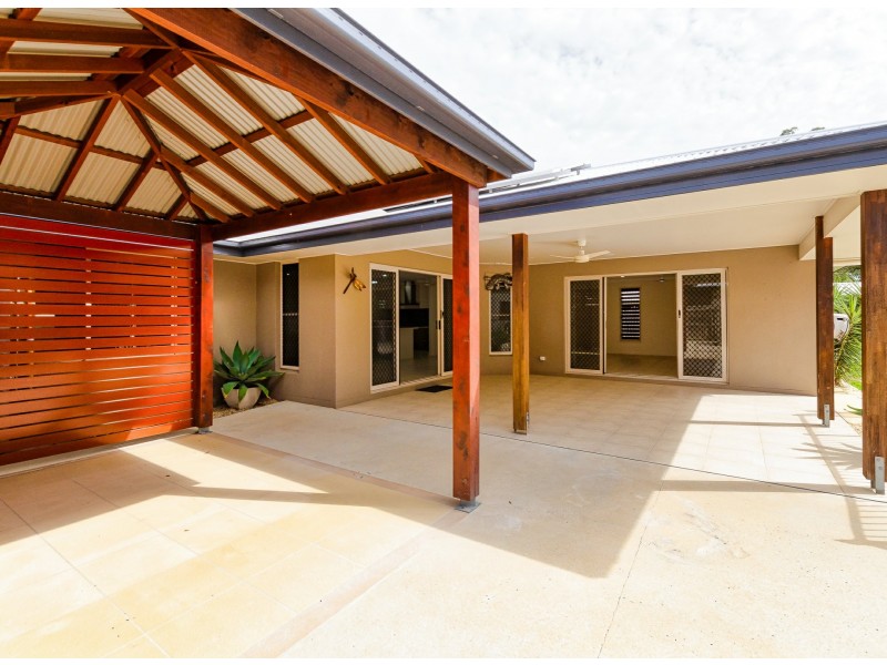 13 Johnson Street, Glen Eden QLD 4680