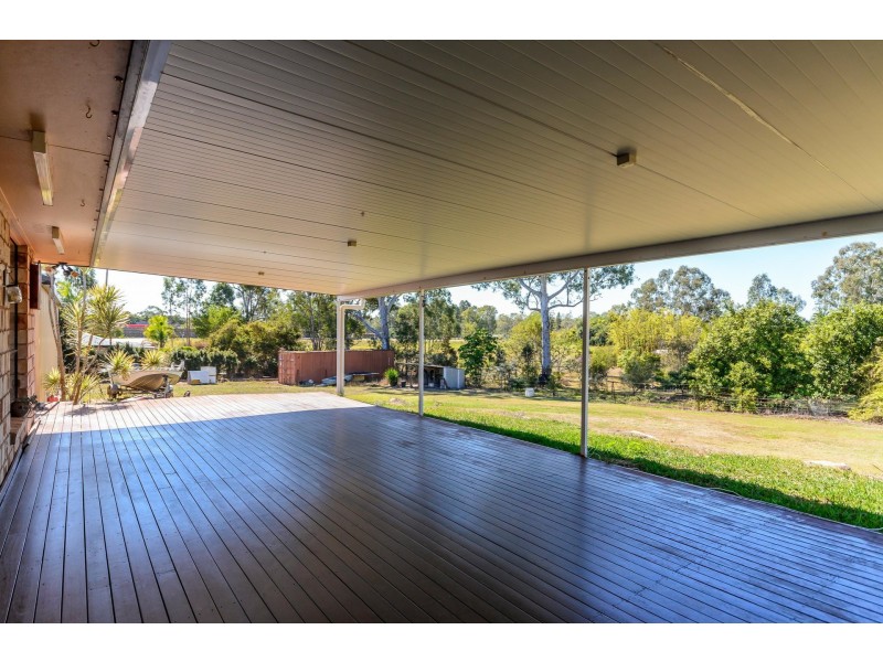 33 Dedekind Avenue, Benaraby QLD 4680
