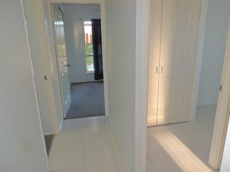 7 Leanne Close, New Auckland QLD 4680