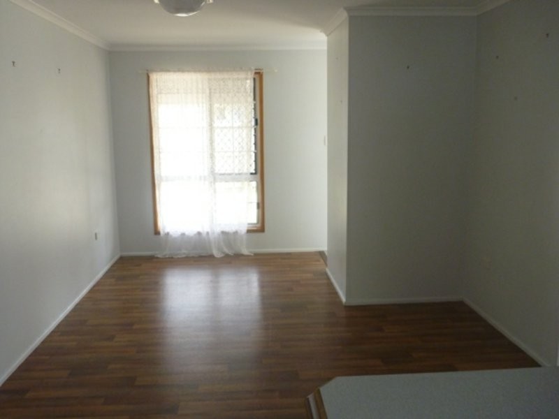 4 Berringa Close, West Gladstone QLD 4680