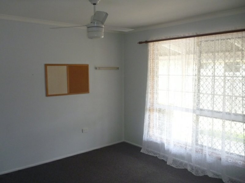 4 Berringa Close, West Gladstone QLD 4680