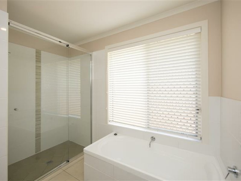 23 Southern Cross Close, Telina QLD 4680
