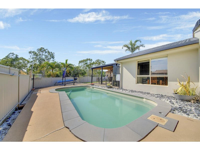 1 Ashbrook Court, New Auckland QLD 4680