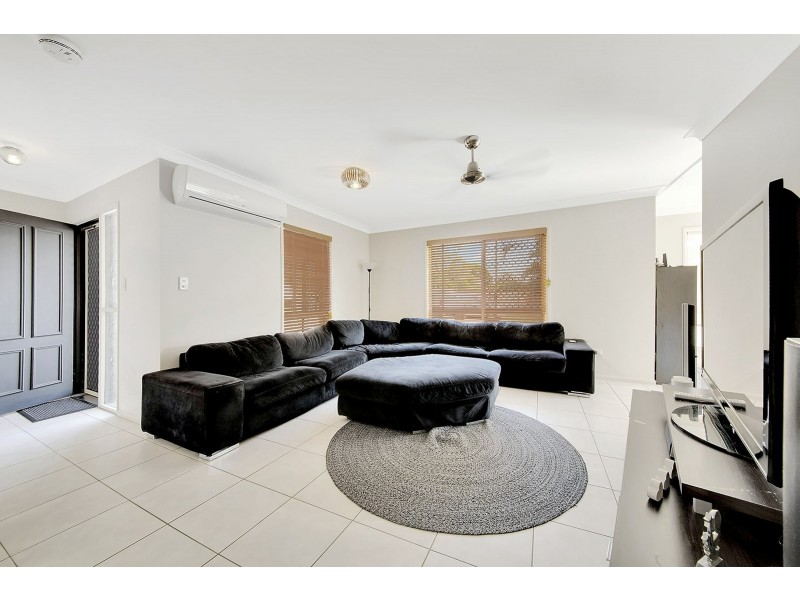 1 Ashbrook Court, New Auckland QLD 4680