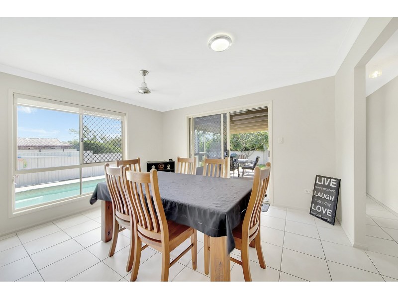 1 Ashbrook Court, New Auckland QLD 4680