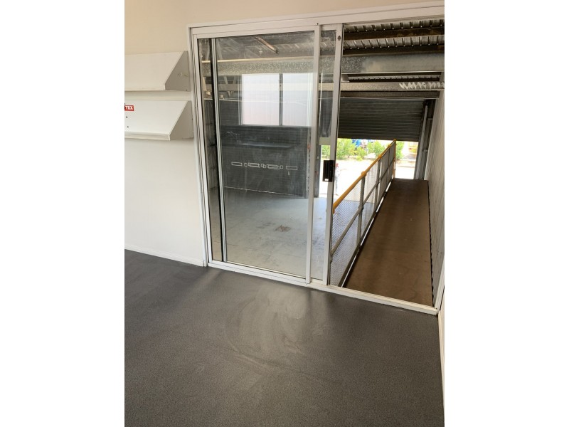 3/12 Bassett Street, Callemondah QLD 4680