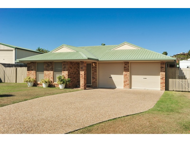 9 Helston Street, Telina QLD 4680