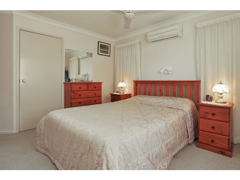 9 Helston Street, Telina QLD 4680