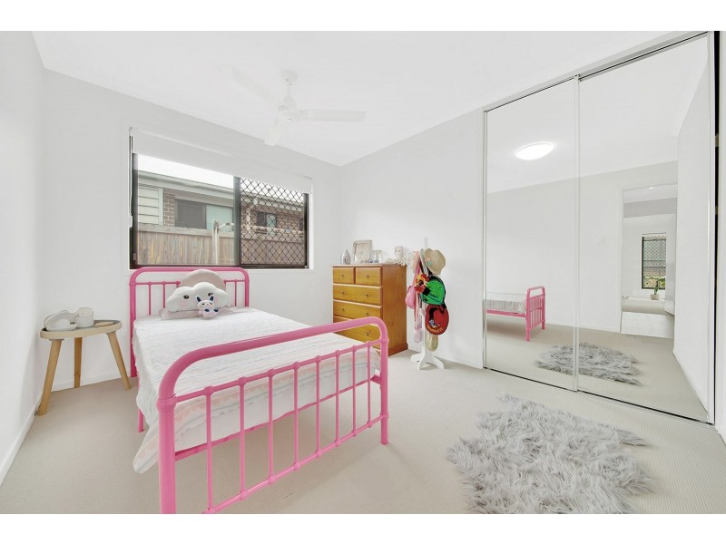 22 Petrel Street, Kirkwood QLD 4680