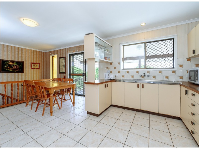 32 Cockatoo Drive, New Auckland QLD 4680