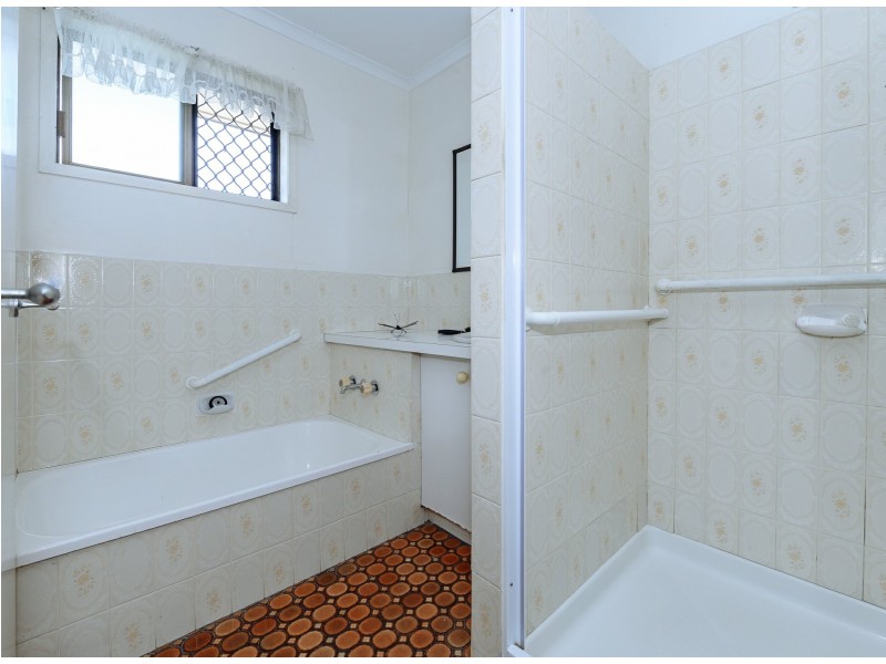 32 Cockatoo Drive, New Auckland QLD 4680