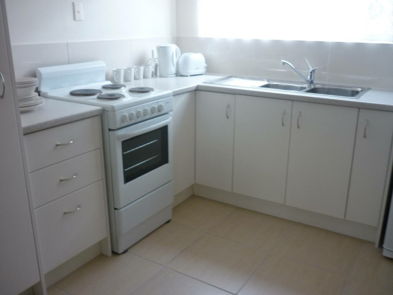 2/9 Cowan Close, South Gladstone QLD 4680