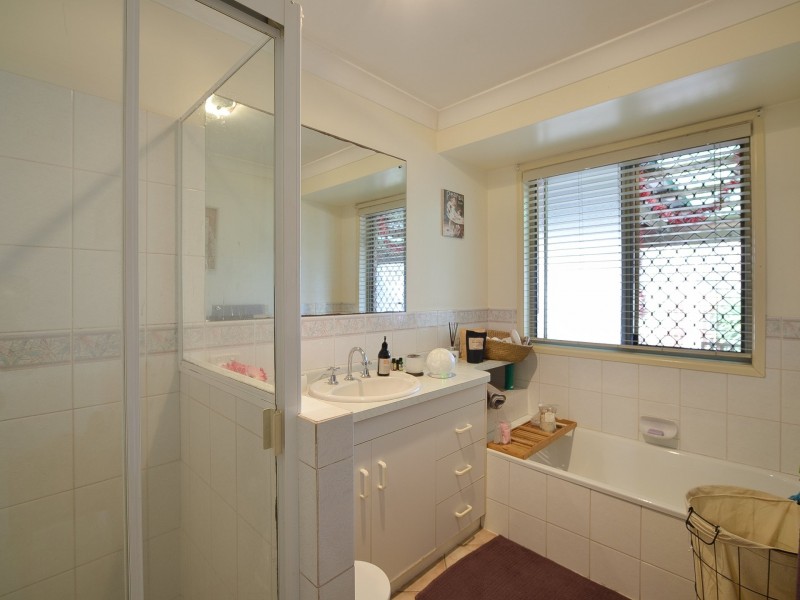 5 Palm Court, Clinton QLD 4680