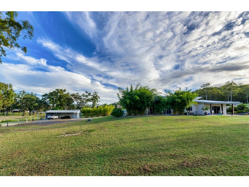 411 Jim Whyte Way, Burua QLD 4680